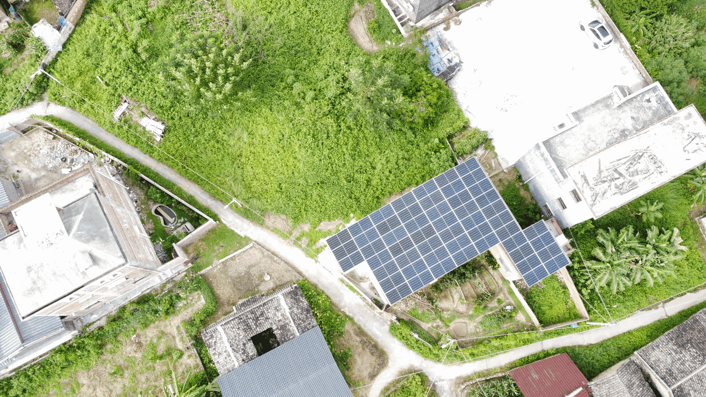 封开“三个推动”绿美光伏示范镇建设，助力“百千万工程”见实效