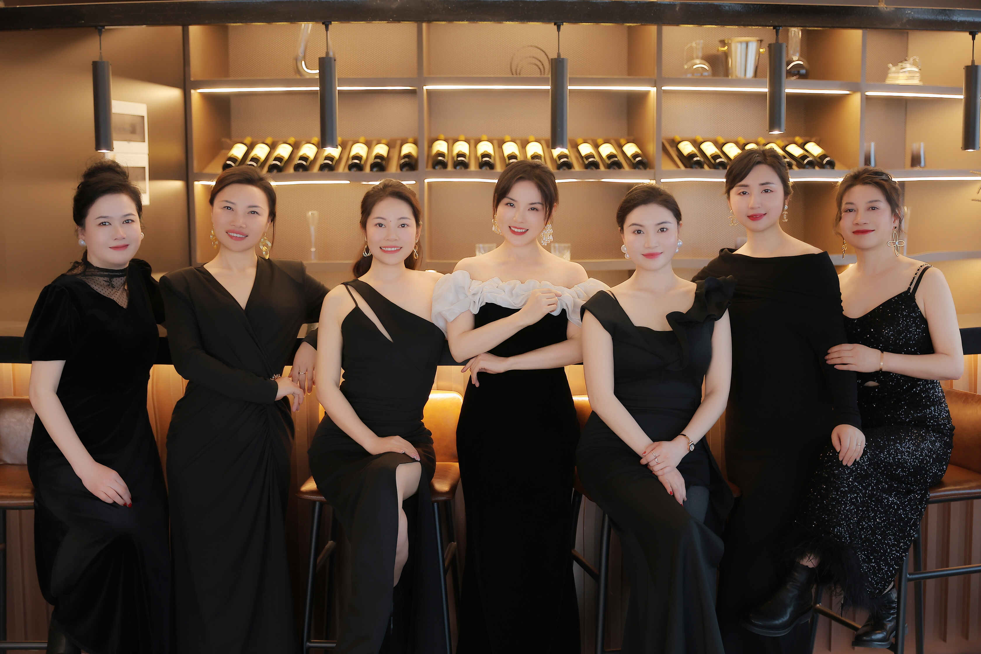 东方魅力城市形象栏目组“国际肖像艺术节”圆满落幕