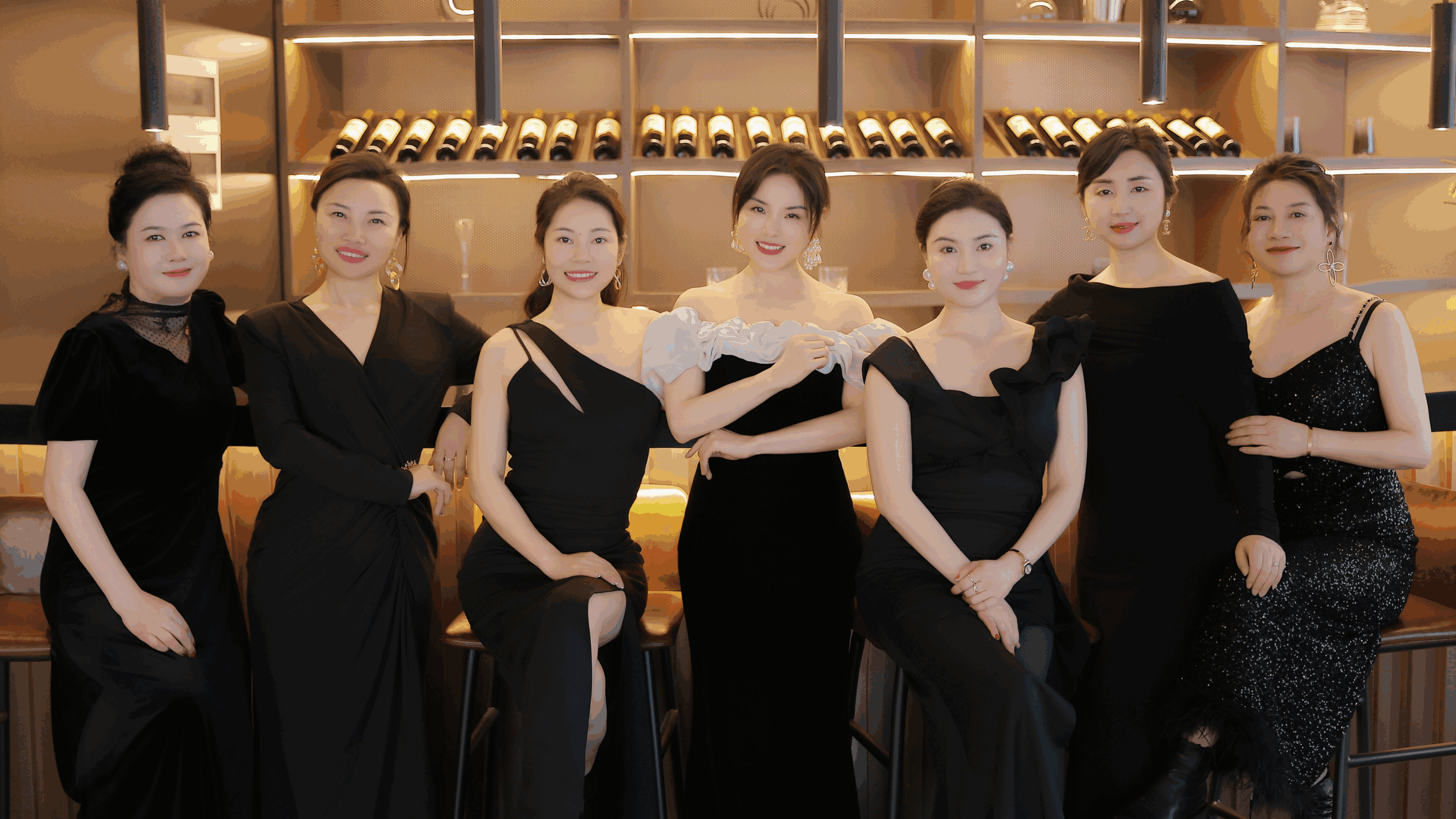 东方魅力城市形象栏目组“国际肖像艺术节”圆满落幕