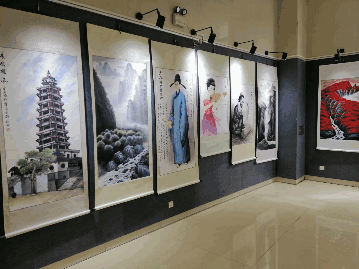 封开书画家莫石鸿绘出家乡情培育人才比翼双飞