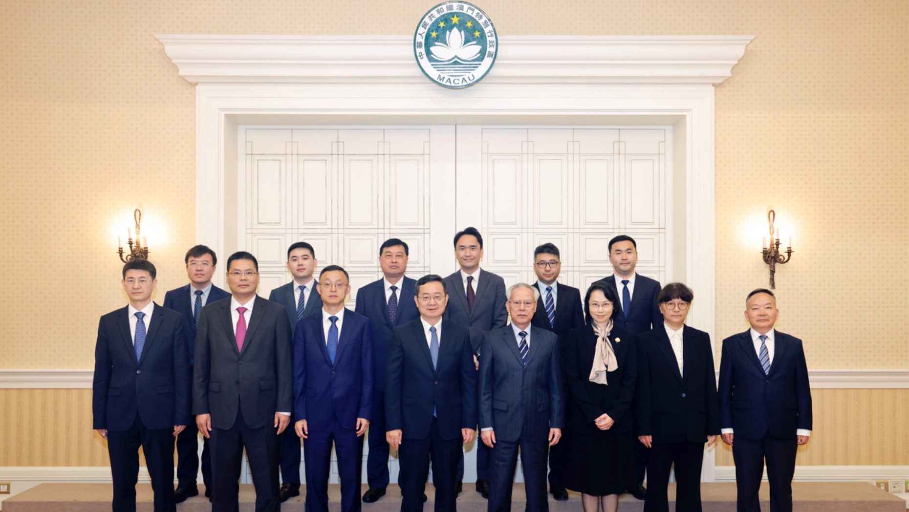 澳门行政长官岑浩辉会见中国社科院院长高翔