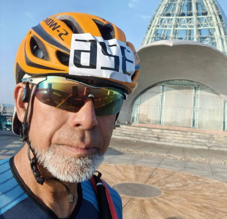 70周岁的铁人赵保华说：铁人三项是人人可参与的健康运动