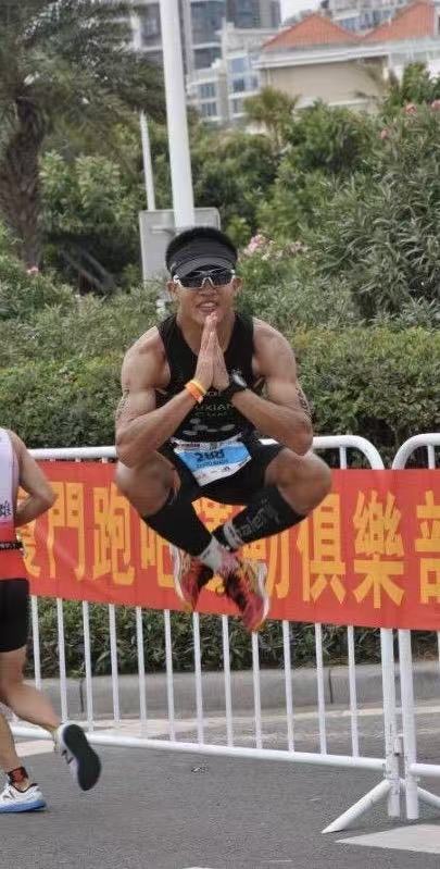 “鲲鹏径”全球铁人传奇之周先进:从IT男到铁人的破界之路