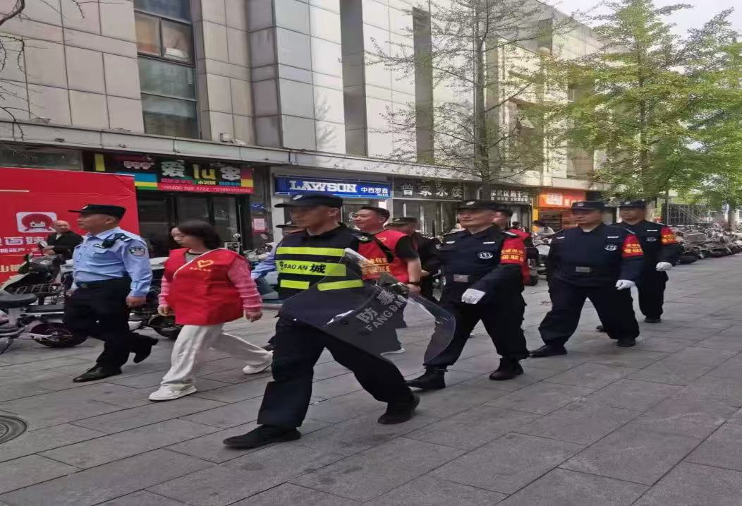 “鲲鹏径”全球铁人传奇之刘庆:从保安到铁人的破界逆袭