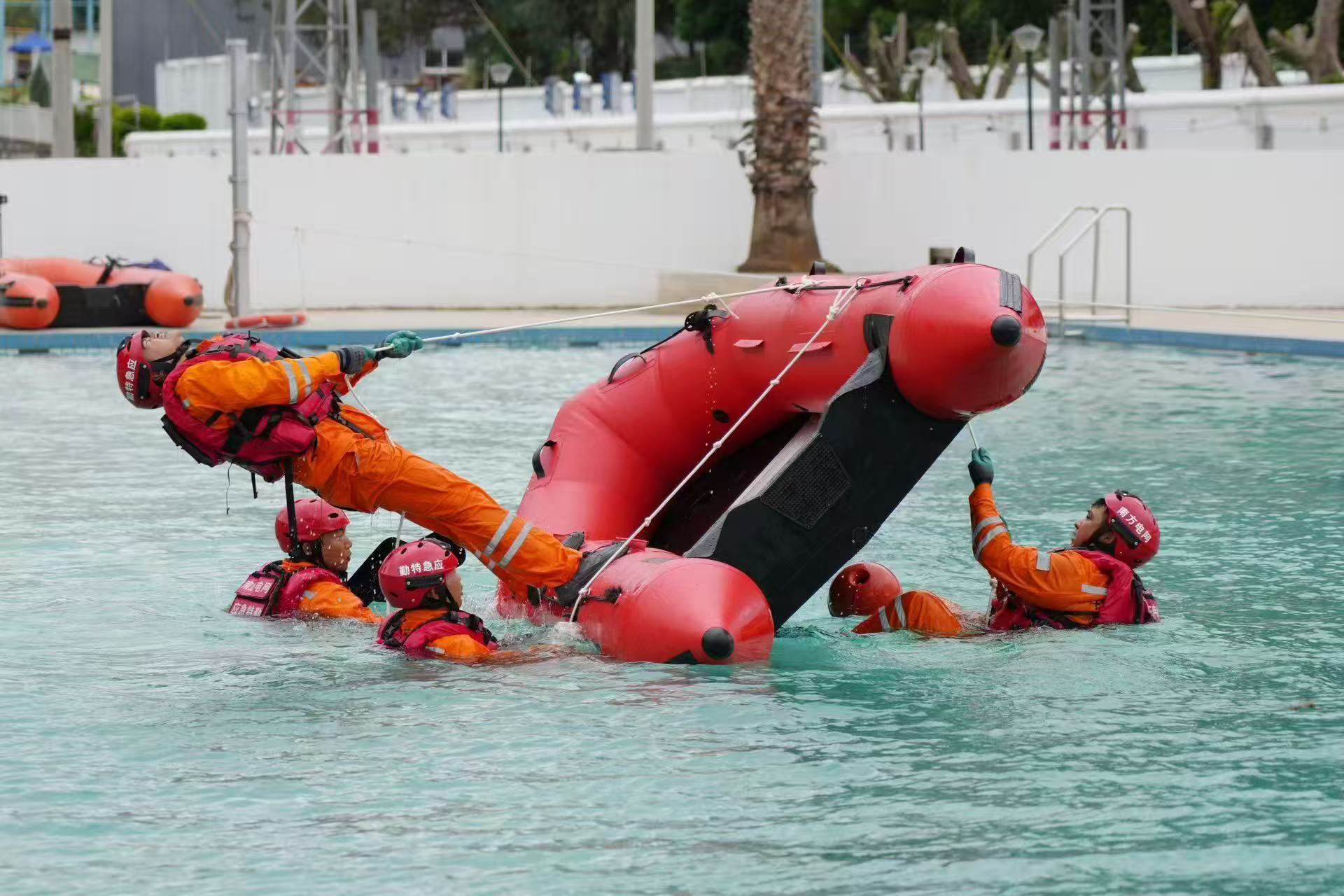 南方电网应急救援技能竞赛红河鏖战  超高压广州局队载誉而归
