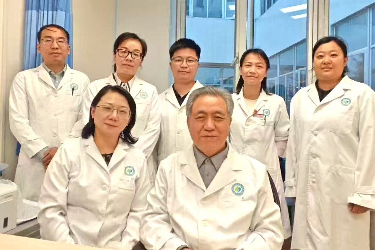 六十年医路仁心:从赤脚医生到全国名中医,陈宝贵的坚守与传承