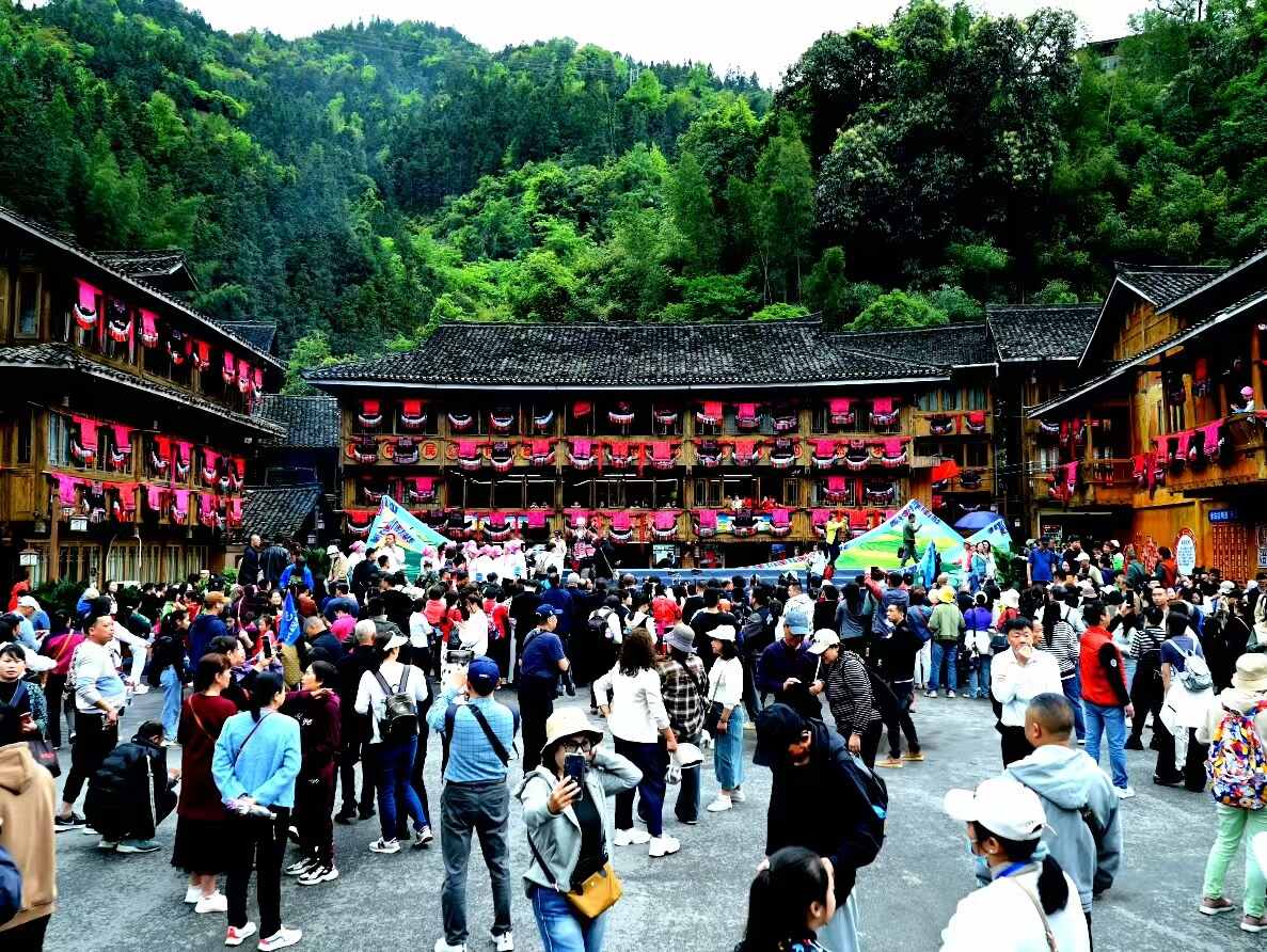 广西龙胜邀您共赴黄洛瑶寨“三月三”长发节— 体验红瑶非遗魅力，共享文旅融合盛宴