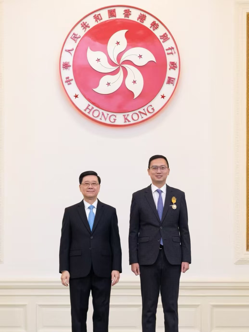 李鎮強委員赴京出席全國兩會 聚焦「十五五」規劃 建言香港發揮獨特優勢服務國家發展大局